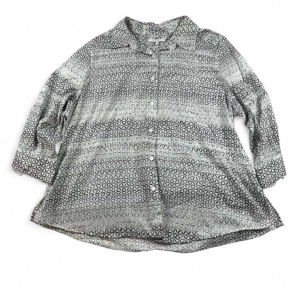 Foxcroft Women’s Gray & White Pattern Button Down Shirt Relaxed Fit 16W